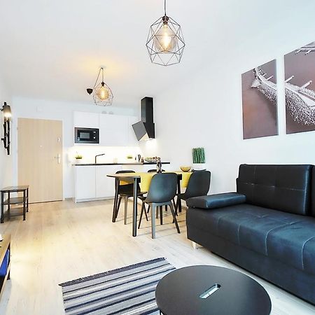 Apartament Andar Z Miejscem Parkingowym Kolobrzeg Dış mekan fotoğraf
