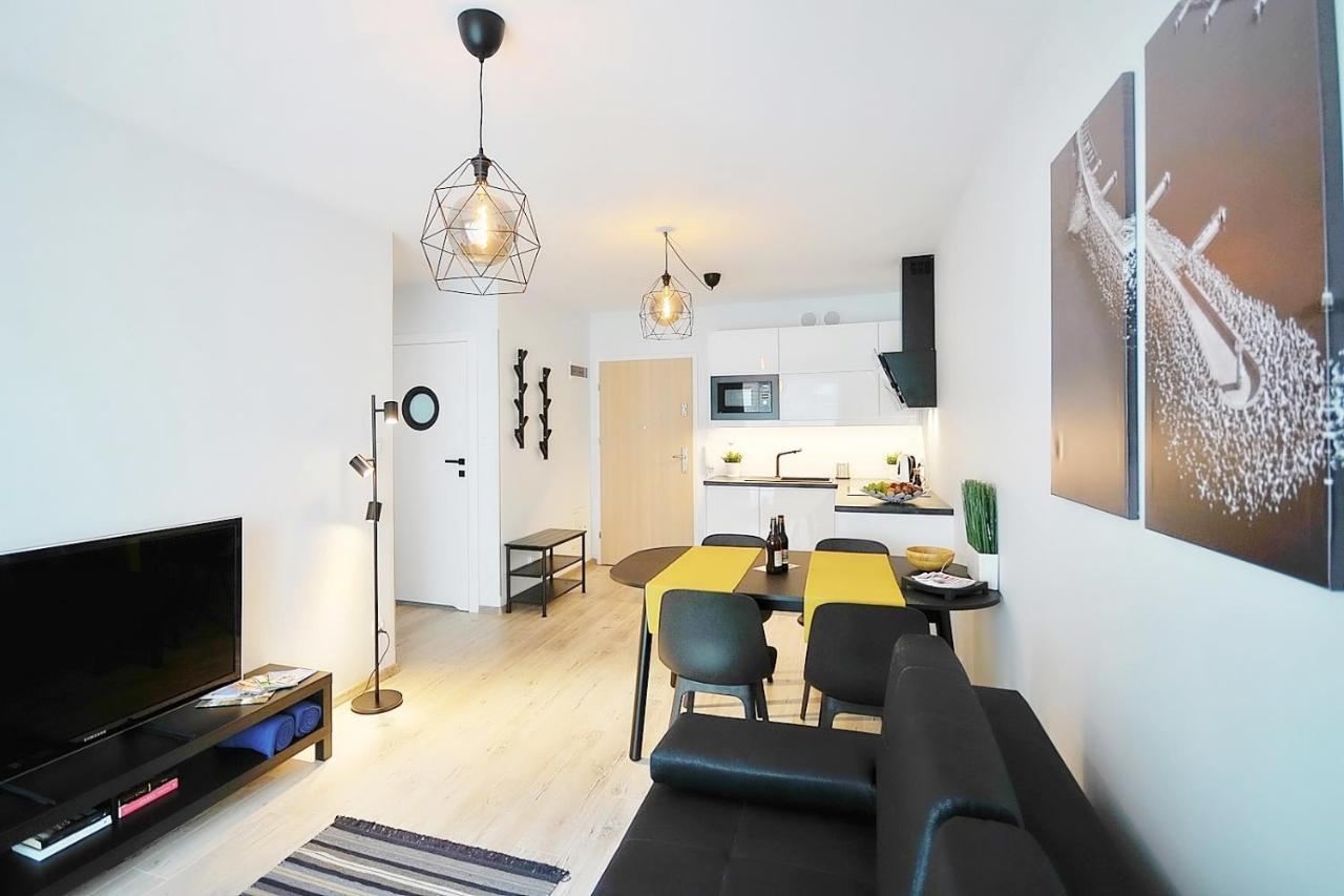 Apartament Andar Z Miejscem Parkingowym Kolobrzeg Dış mekan fotoğraf